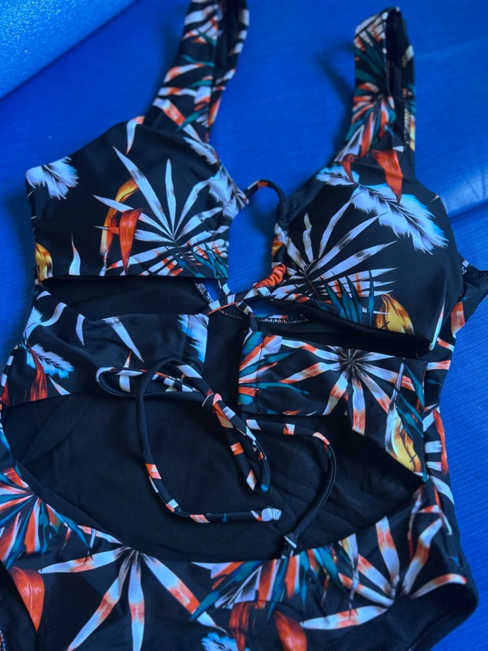 Yira one piece swimsuit black size Med - Picture 3 of 11